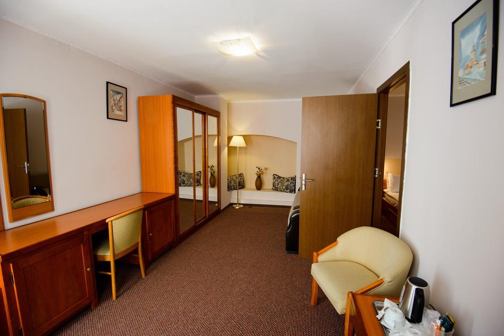 Residence Piata Sfatului ブラショフ エクステリア 写真