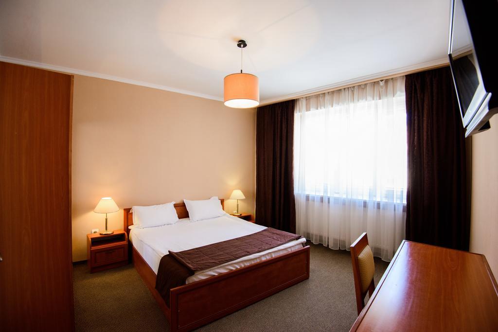 Residence Piata Sfatului ブラショフ エクステリア 写真